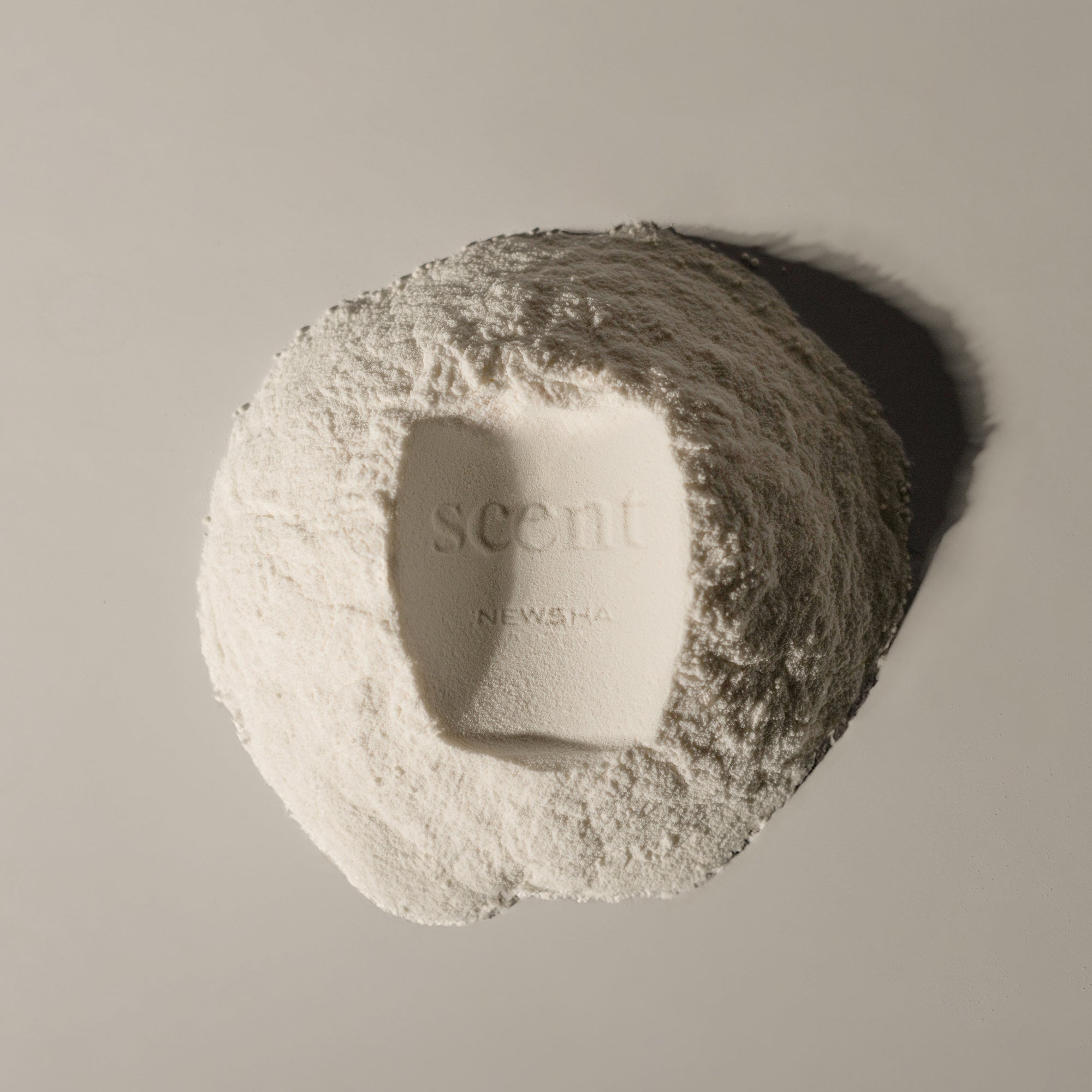 Scent inspired by Gorgeous Volume Shampoo